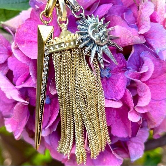 KENDRA SCOTT Mixed Metals 3 Charm Necklace - Picture 4 of 14